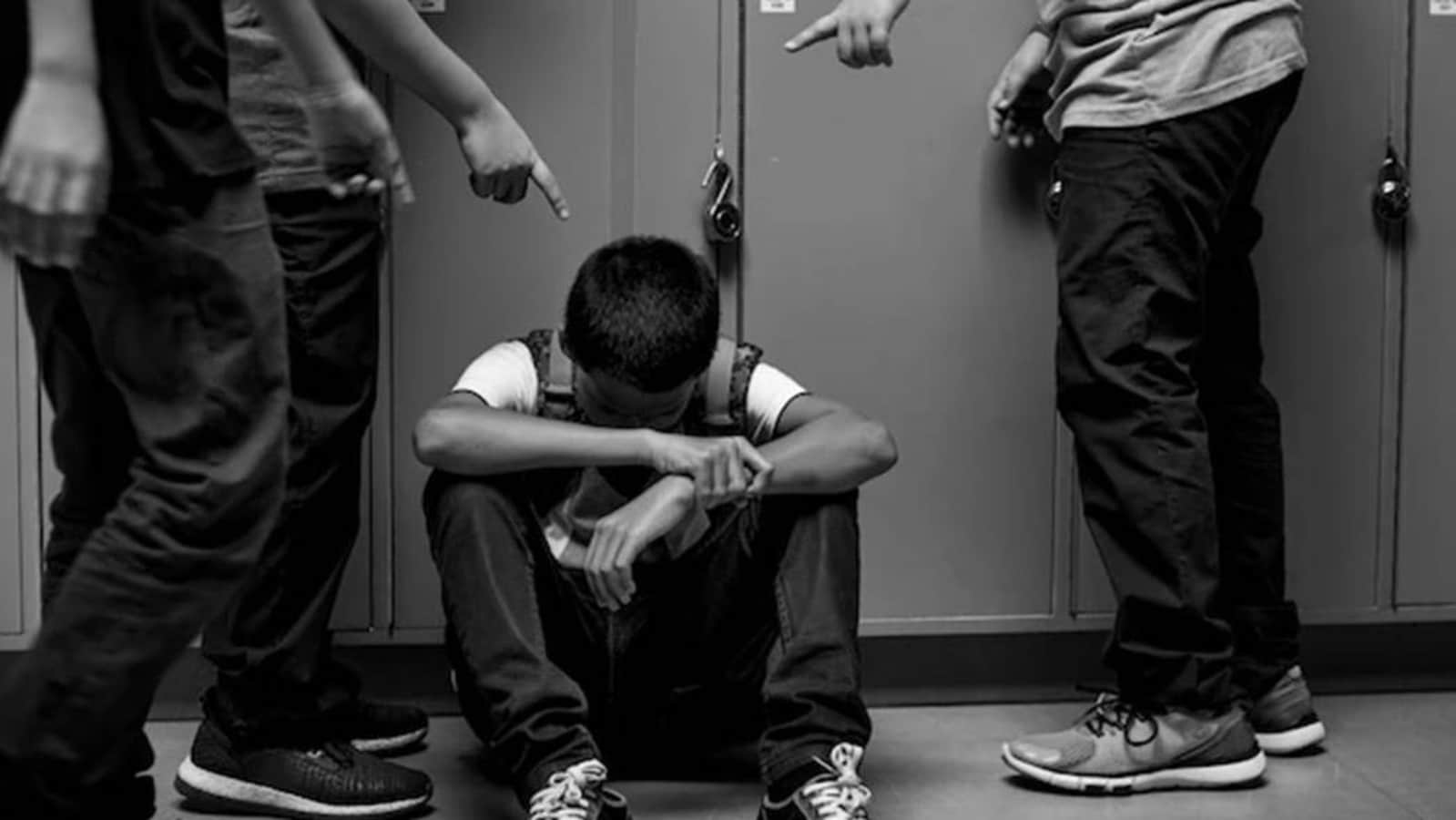 200 Students Torture Professor Over Ragging at MIT Muzaffarpur