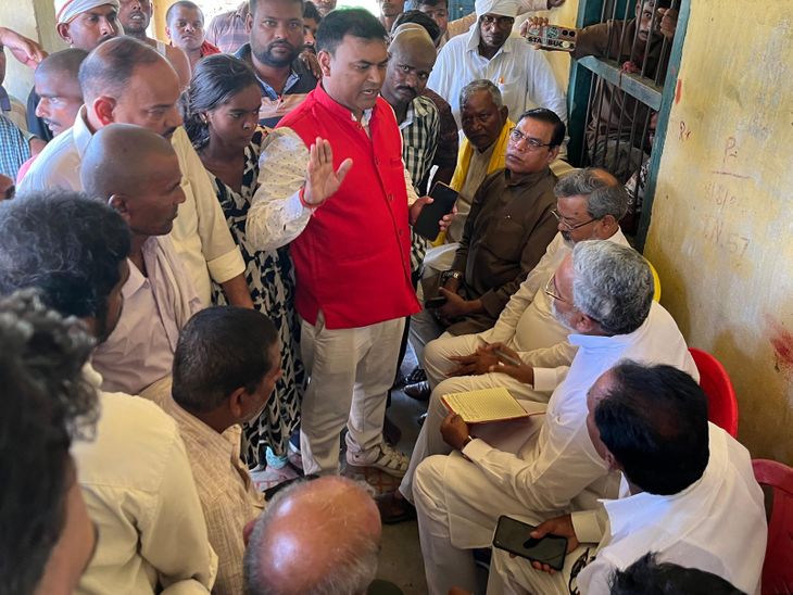 Nine Killed In Nalanda Road Accident; Leaders Visit Victims' Families