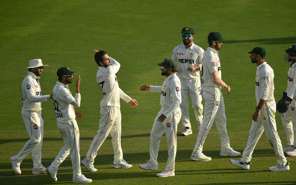 Pakistan Gains Upper Hand in First Test vs South Africa